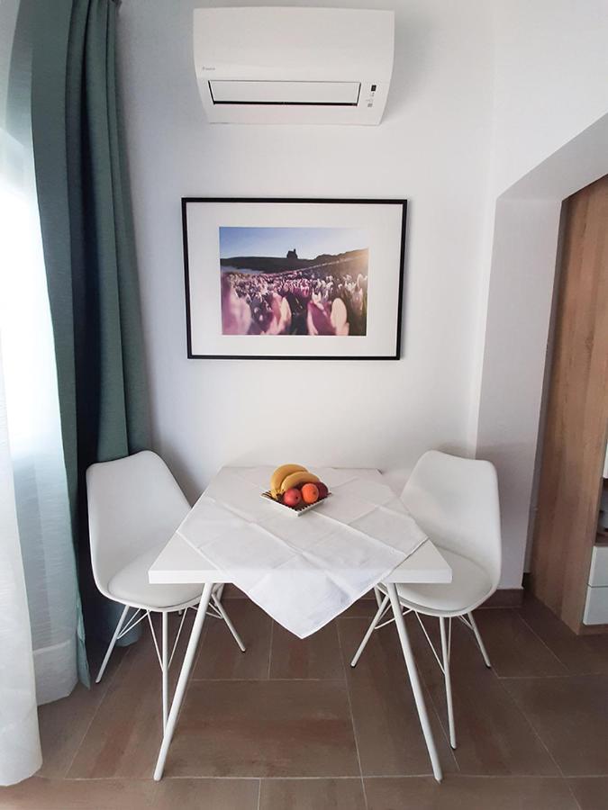 Apartment Nina Rovinj Exterior foto
