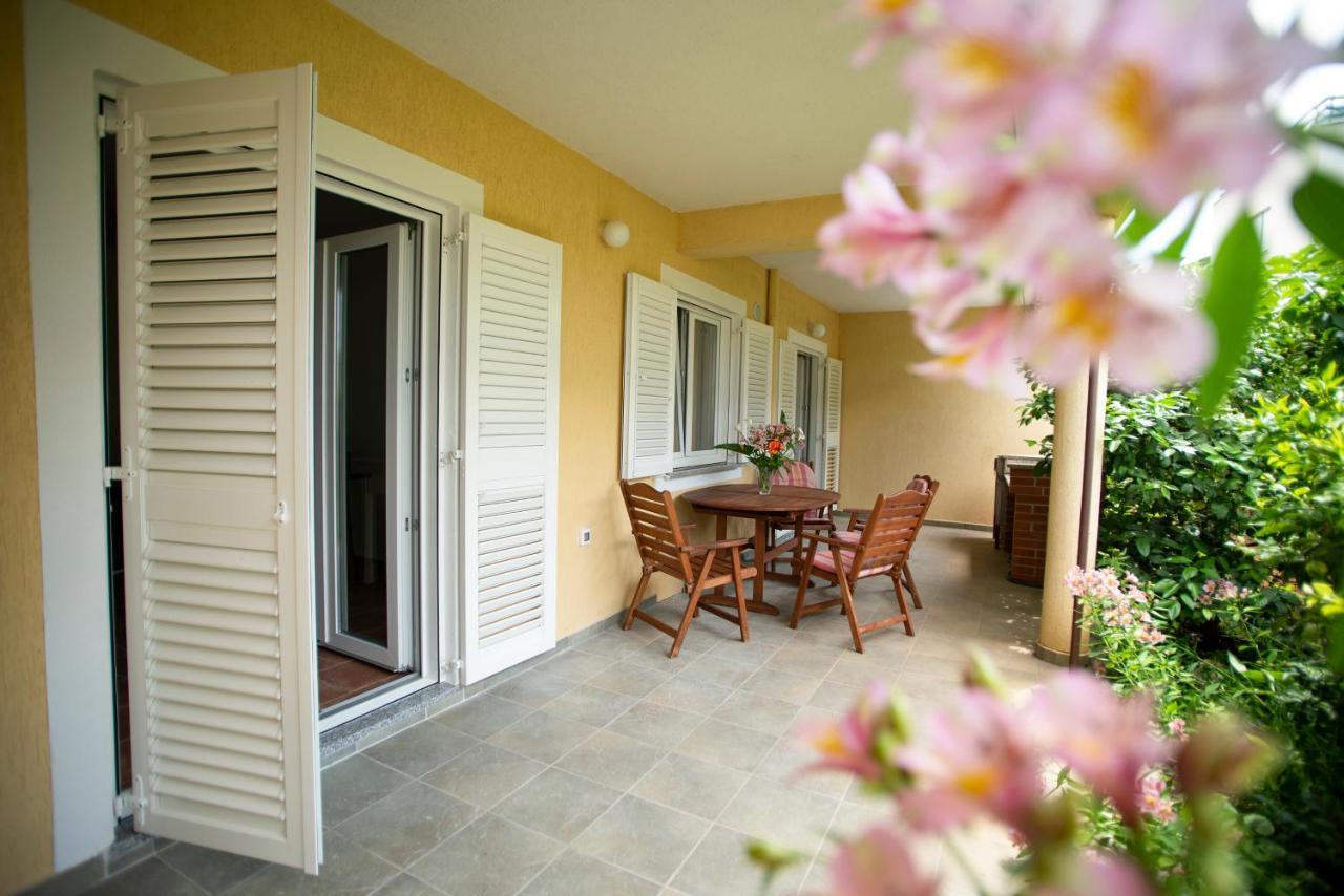 Apartment Nina Rovinj Exterior foto